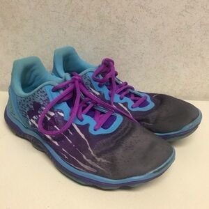 Under Armour 8 blue/purple shoes‎